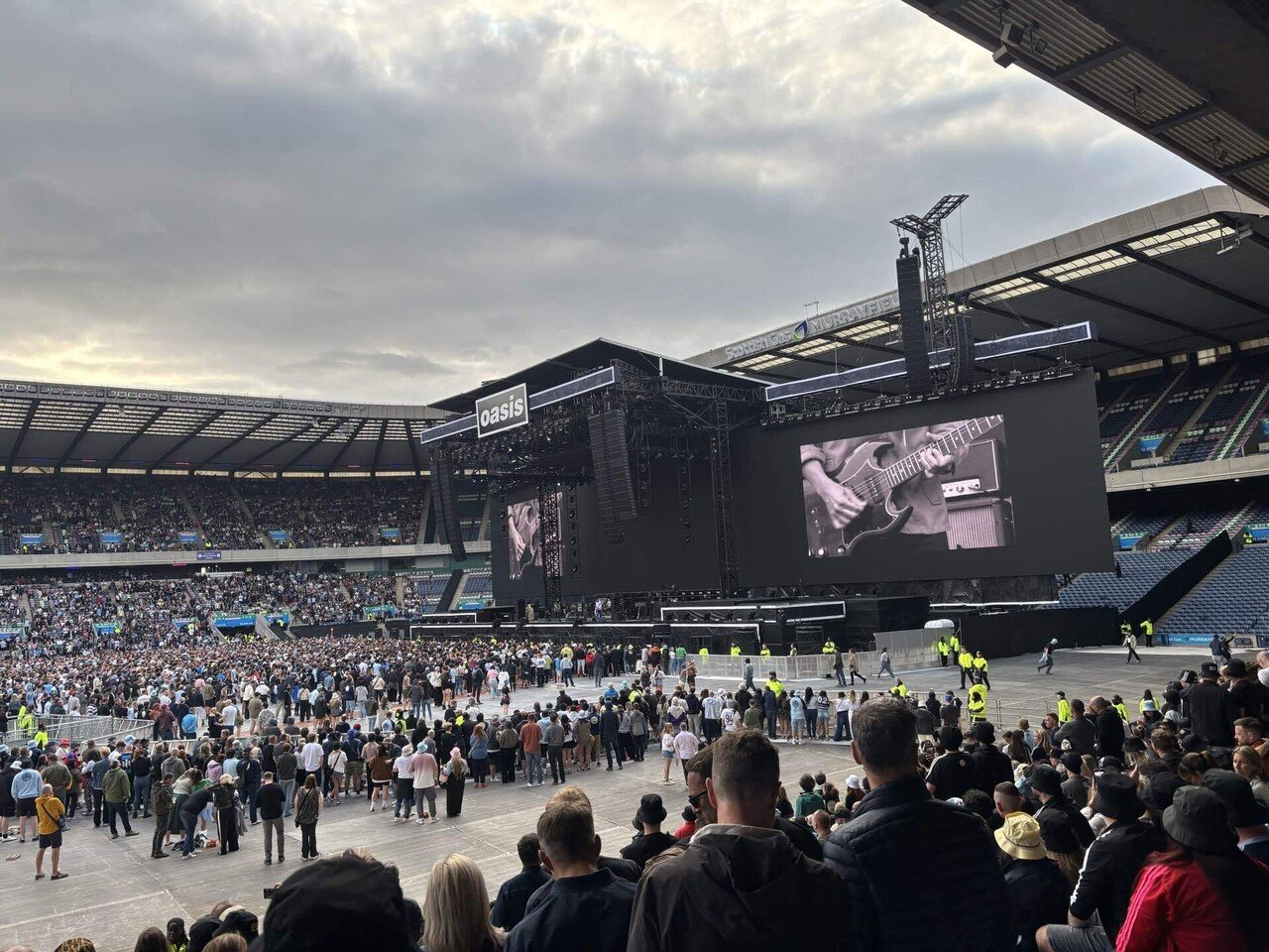 8月のイギリス旅行】5日目③Oasis Live'25 in Edinburgh 2025.8.8｜ぽめ