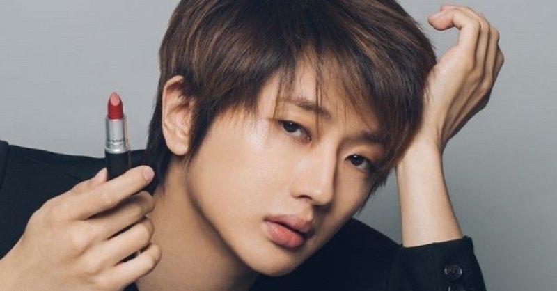 男の子もメイクをする時代 ᛈᚨᚾᚨ Note