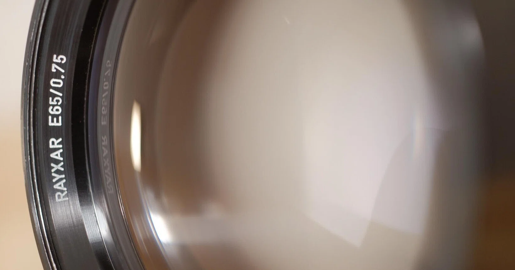 産業用大口径レンズレビュー：De Oude Delft CinelixとRayxar 65mm F0