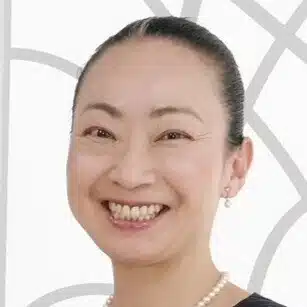 c.okamura＿娘に教えられながら、母になり直しています。