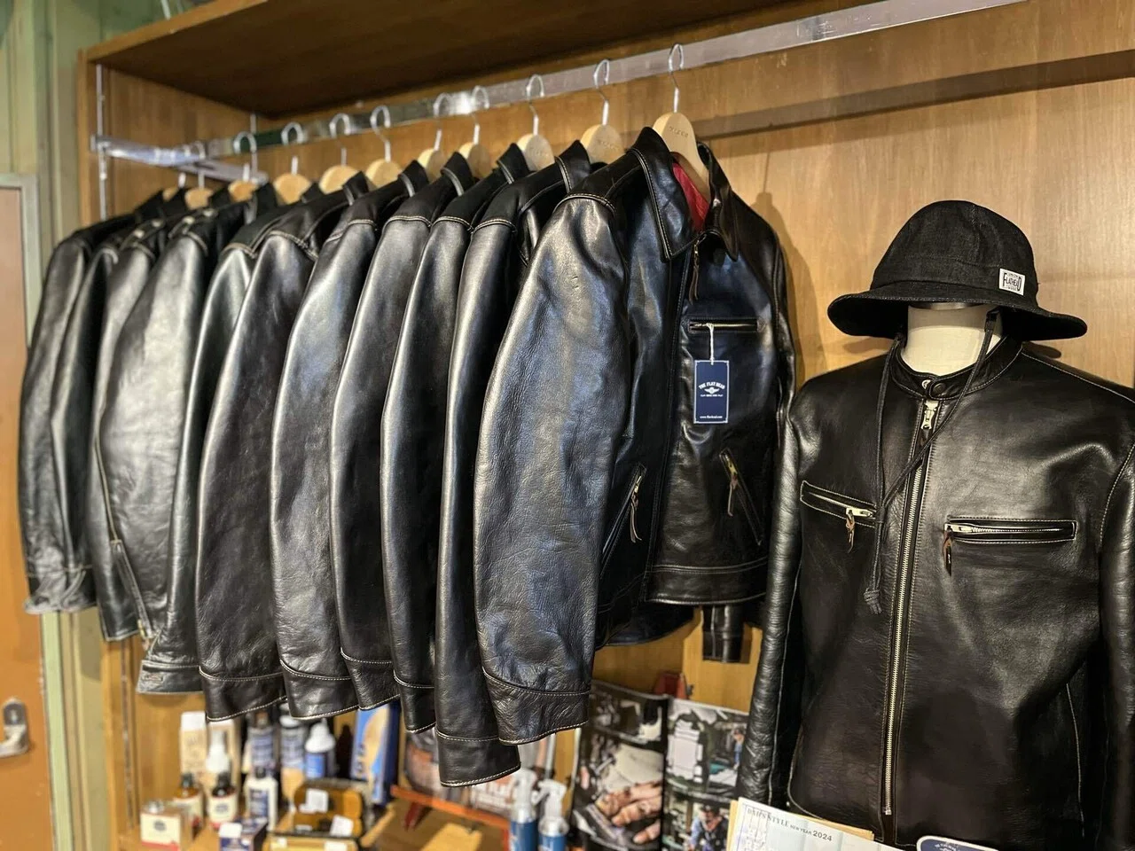 FLAT HEAD 高崎店】レザージャケット最盛期！今季はここまで揃ってい