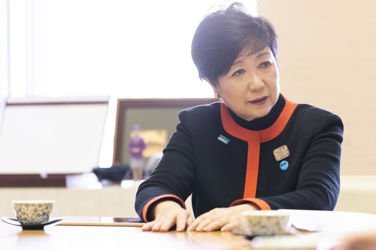 カンバンー小池知事