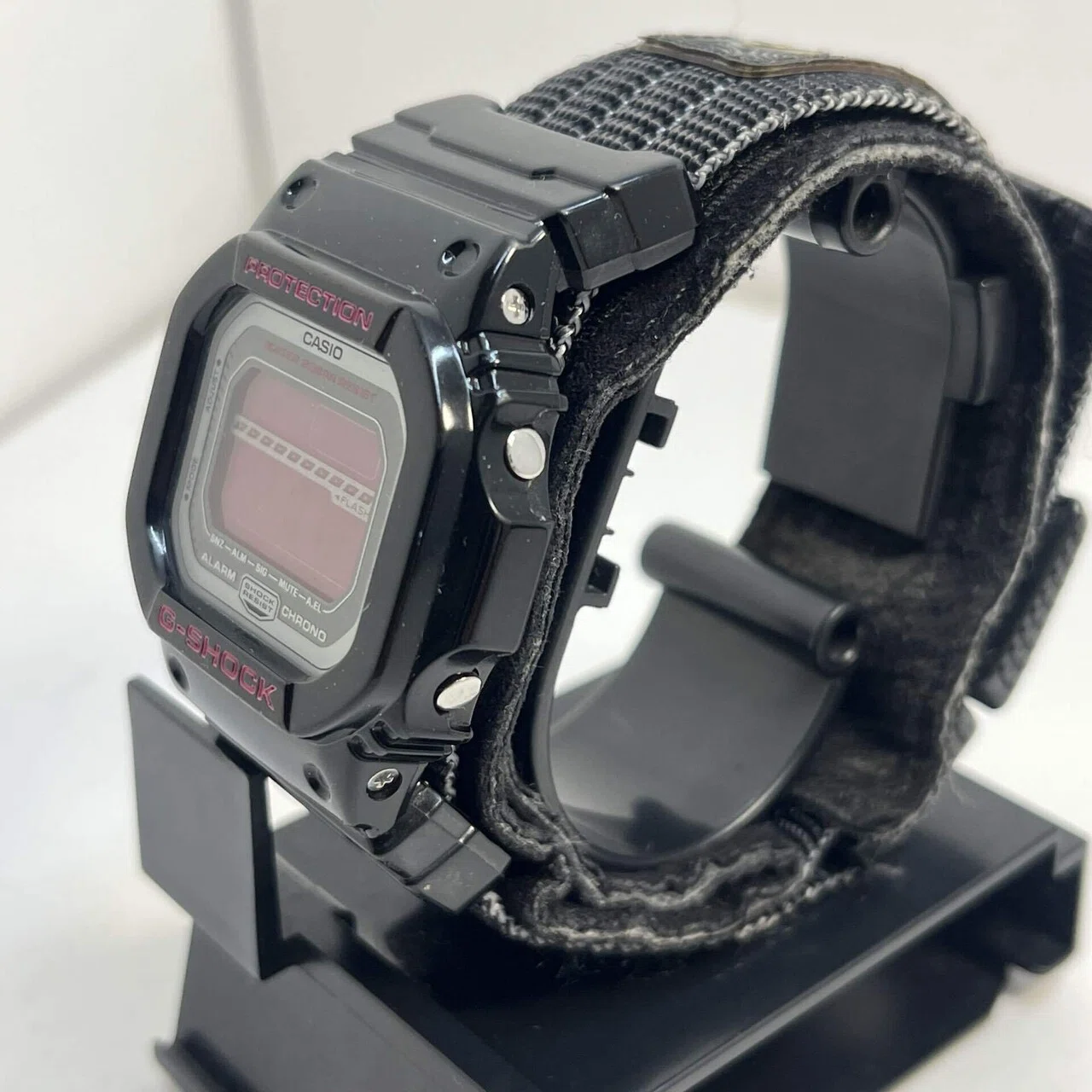 98 G-SHOCK CASIO GLS-5600V 電池新品 耐低温仕様 G-SHOCK G-LIDE】GLS-5600V：極寒に映えるスクエアモデル｜ヒロケン