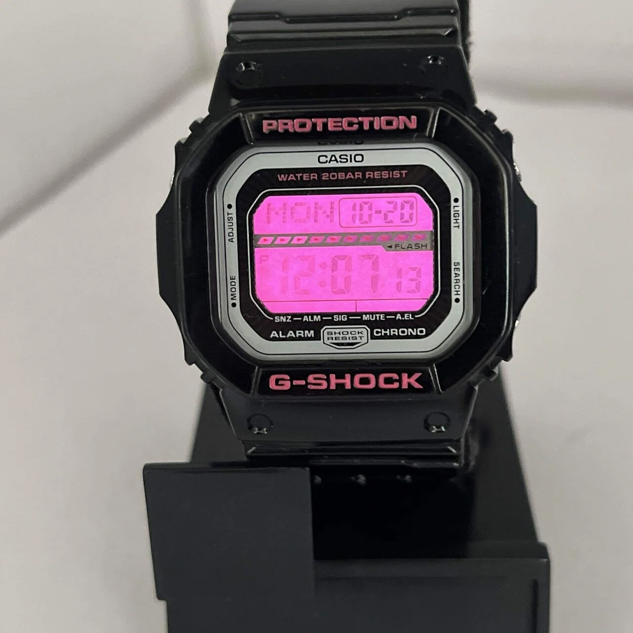 G-SHOCK G-LIDE】GLS-5600V：極寒に映えるスクエアモデル｜ヒロケン