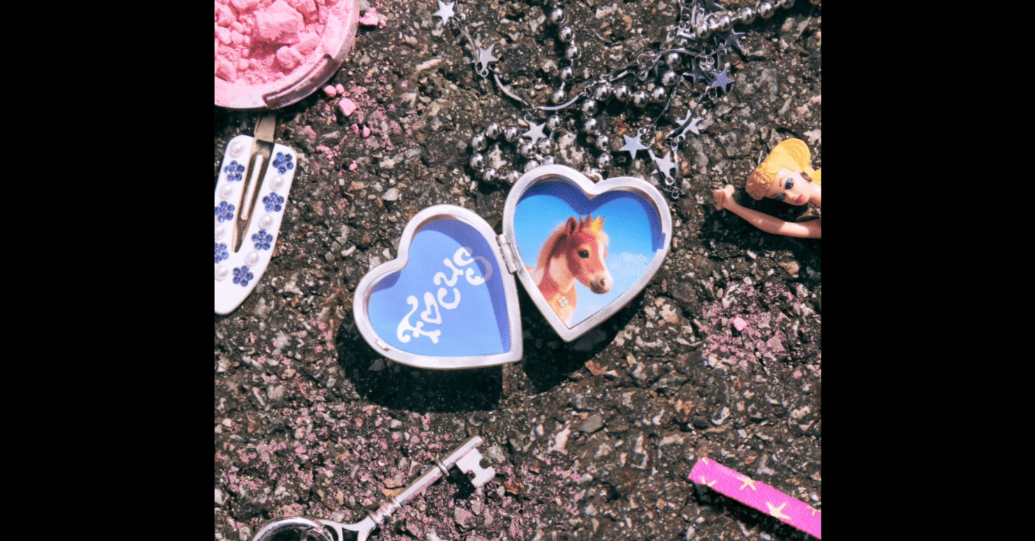 Apple pie様　検討しています Apple Pie (Hearts2Hearts) 歌詞和訳｜Xsvsc