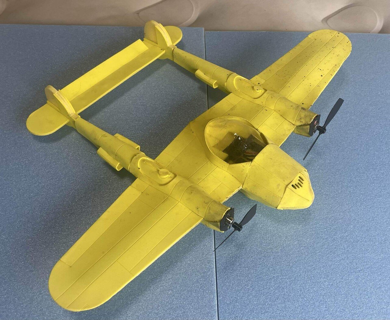 レーザー加工機で100円ショップのマテリアルでラジコン飛行機を作り