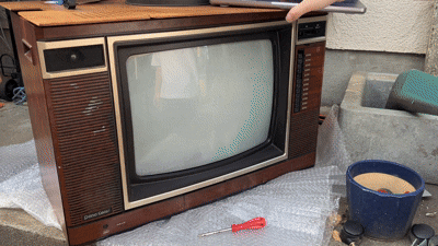 展示のための実験 ― 昭和テレビ改造録 ｜Overnight Artelier