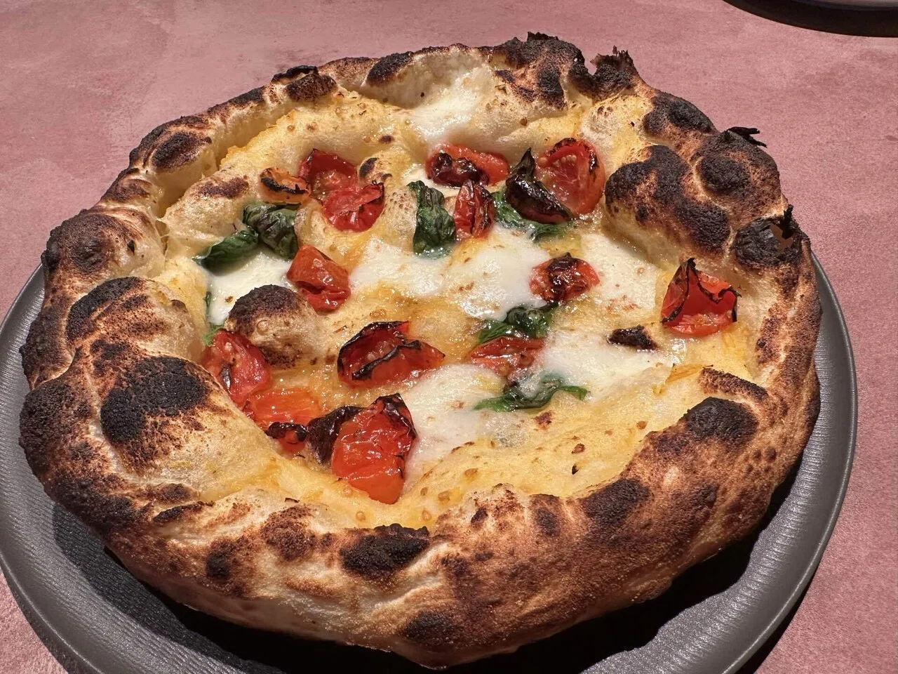 話題のピザを食べてきた-400℃ PIZZA SHINAGAWA-｜寺澤 俊哉