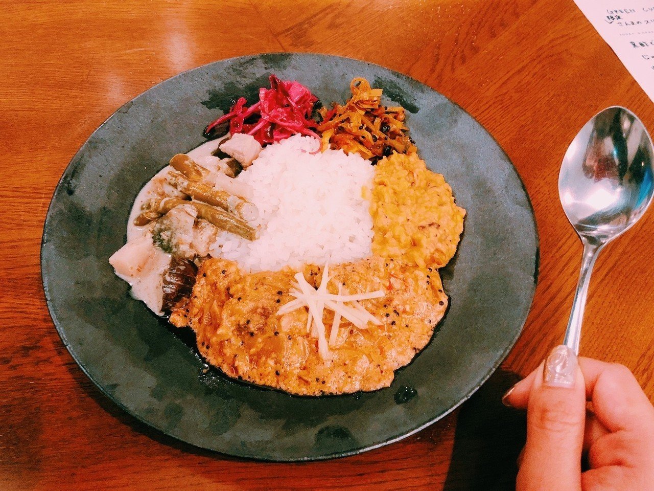 6curry カレープロデューサーオリジナル、サバカレーのレシピを公開し