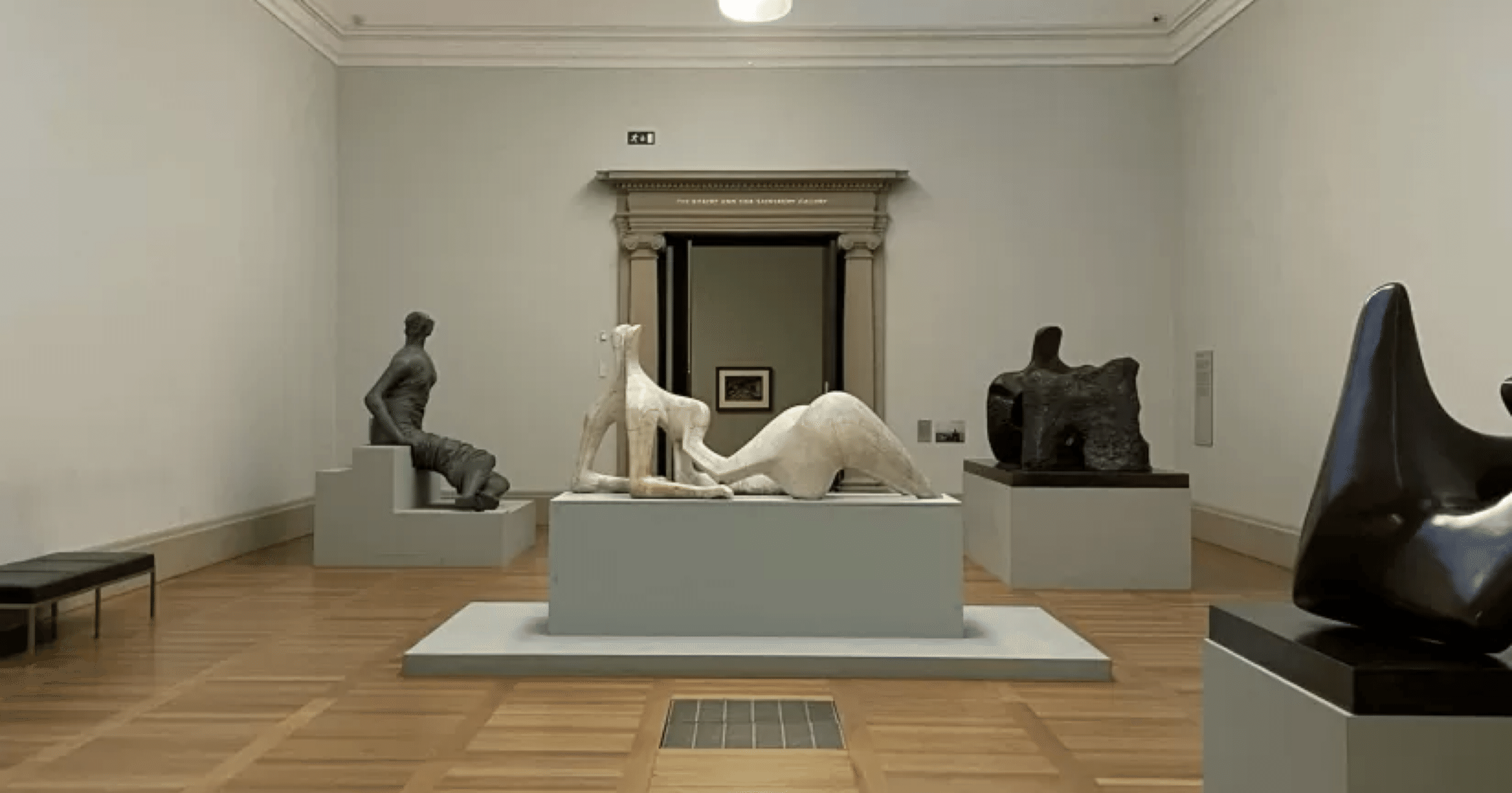 ヘンリー・ムーア｜ピエール