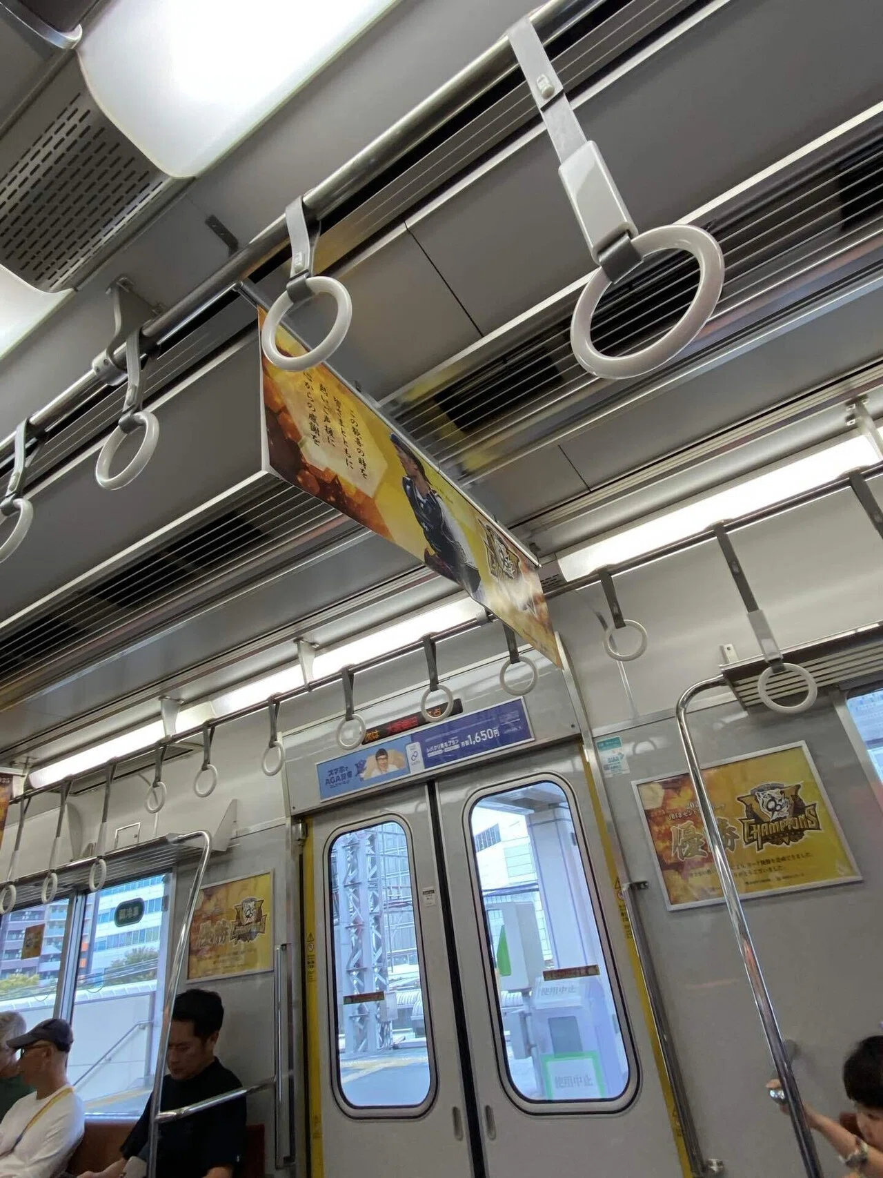 なにわ女子直伝、満員電車における正しい降り方（万博期間中の大阪編