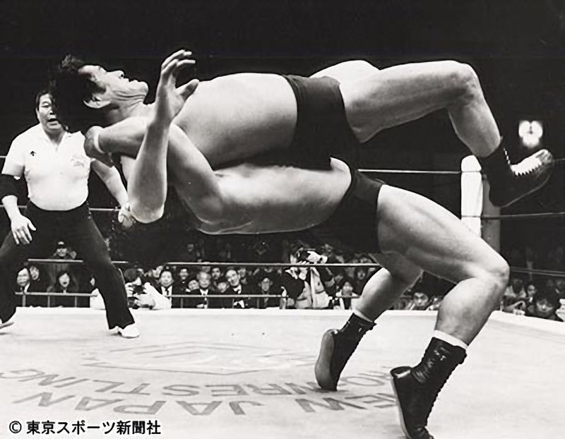 女子プロレス必殺技 得意技名鑑 年4月23日号 No 001 岩谷麻優 二段式ドラゴン スープレックス ホールド 創刊特別拡大号 龍月 Dragon Moon Note 女子プロレス必殺技 得意技名鑑 年4月23日号 No 001 岩谷麻優 二段式ドラゴン スープレックス ホールド 創刊特別拡大号 龍月 Dragon Moon Note
