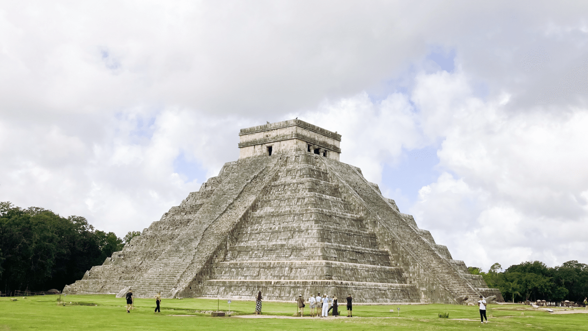 ユカタン半島の観光は、バヤドリドを拠点にせよ｜Ryoichi kamiwaki