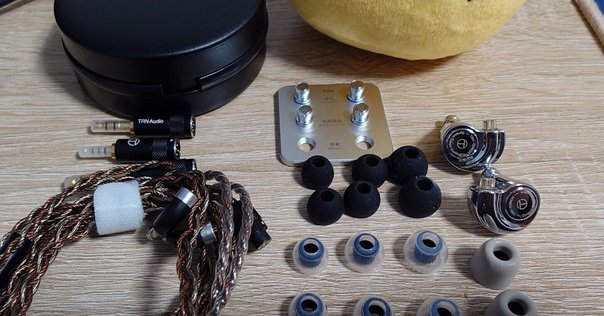 ダンスミュージック向けの片側14BA/ハイブリッドイヤホン「Sound