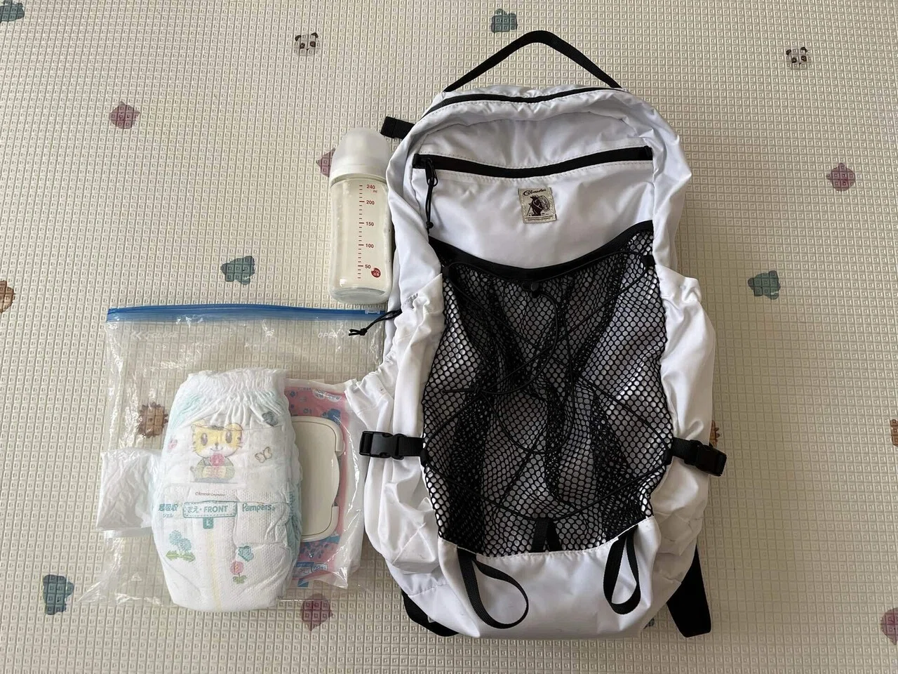 持ち物はこれだけ】0歳と外出時のリュックと中身を紹介｜ケニチ