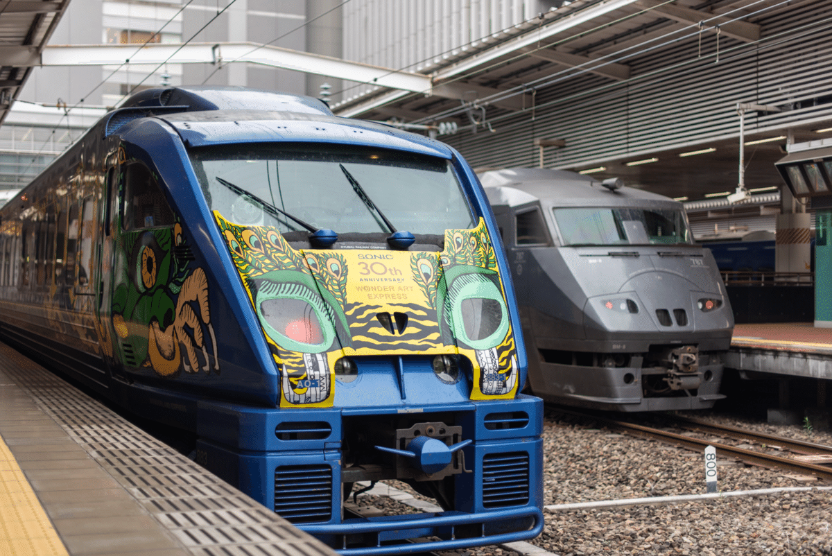 🌊 青の衝撃 ― JR九州883系ソニックが描いた未来図― デザインと