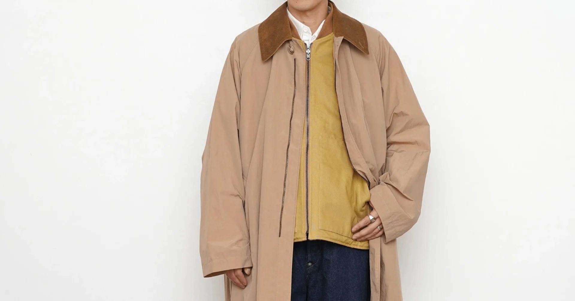 A reliable piece from early autumn to mid-winter. CURRENTAGE's