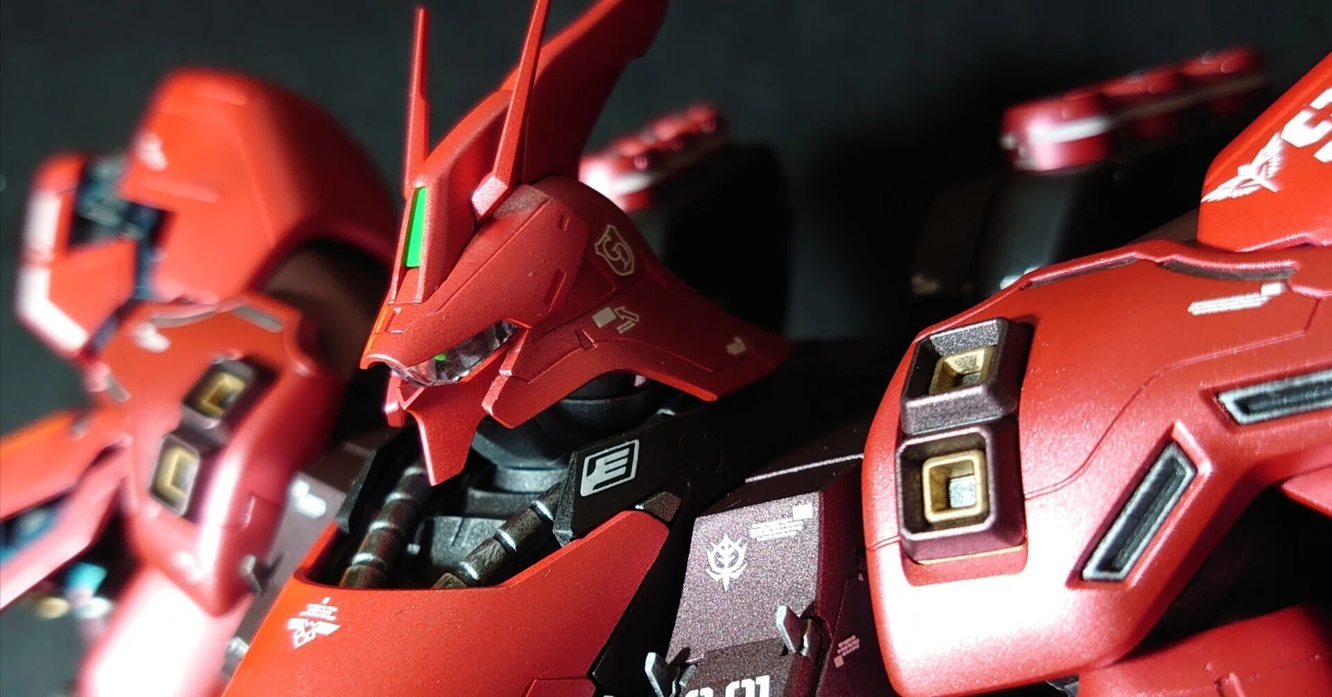 MG サザビー Ver.Ka 完成品ギャラリー（色違いサーフェイサーによる