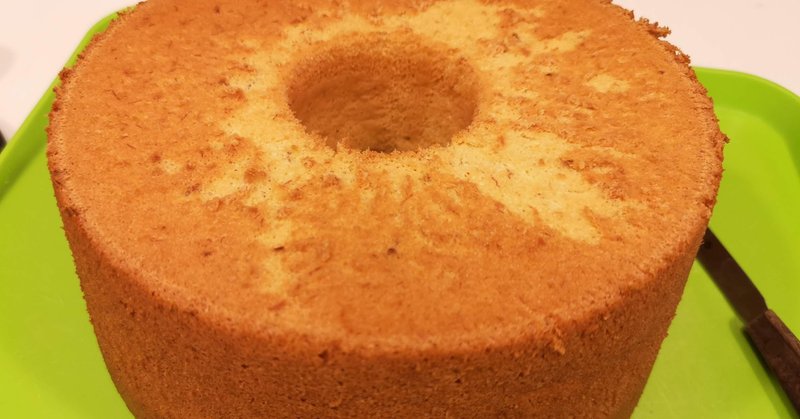 シフォン再び 今度はシフォンの味を楽しみたいので バナナシフォンです 作成時間は13分と焼き時間45分 Shinobu Note