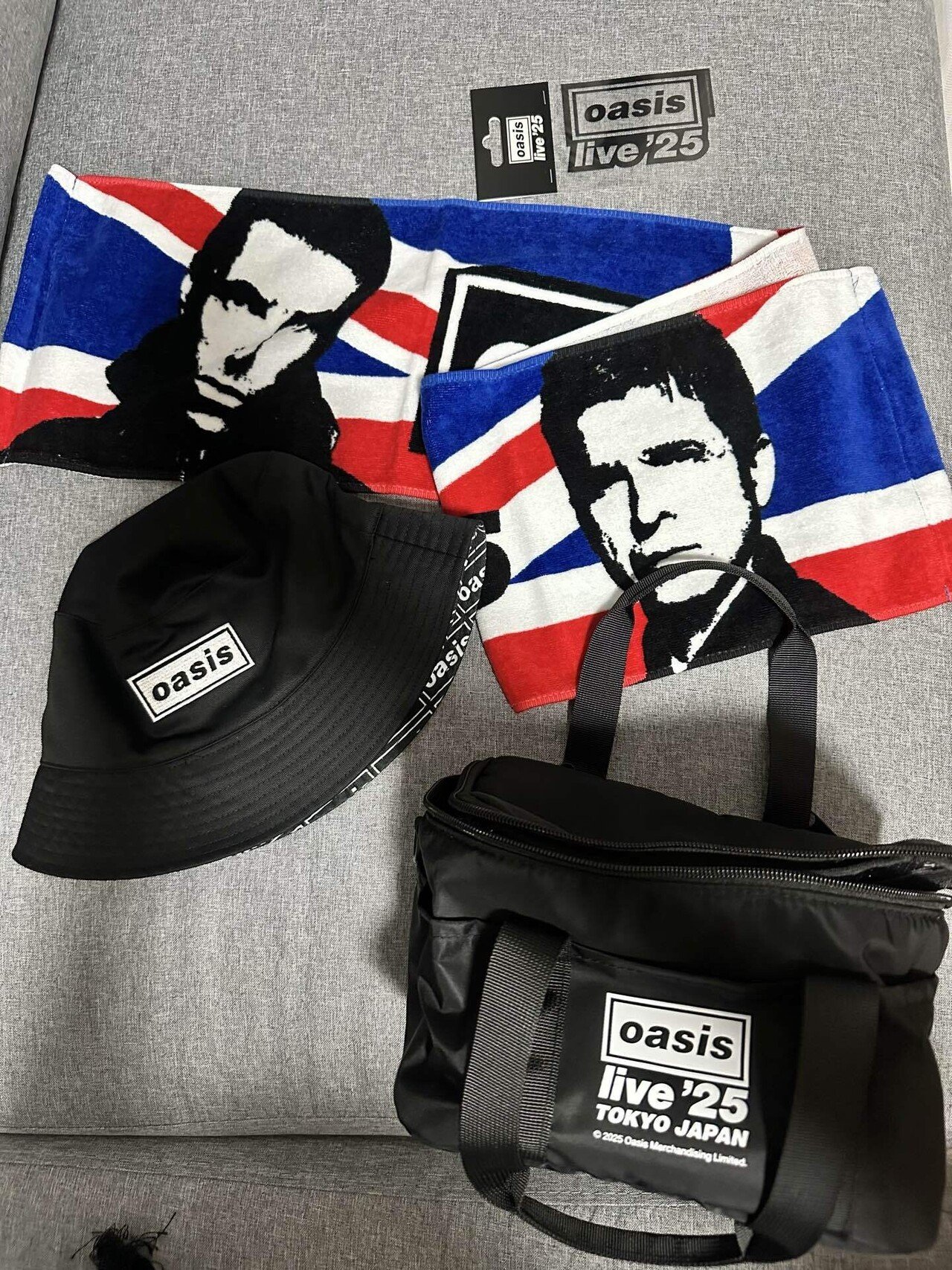 ポーチ ライブ'25 | Oasis Live '25 JAPAN Official Online Store
