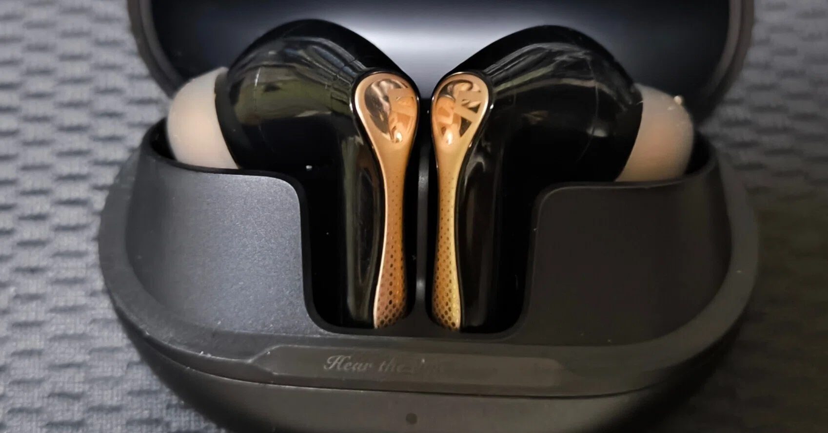 SOUNDPEATS Air5 Pro+(Plus)レビュー。xMEMS社のCowellドライバーを SOUNDPEATS Air5 Pro+(Plus)レビュー。xMEMS社のCowellドライバーを