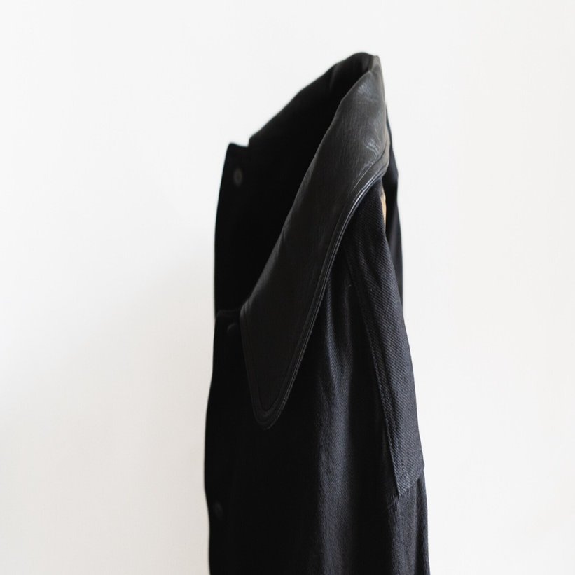 COMOLI（コモリ）デニムレザーワークジャケット発売、「エリレザー