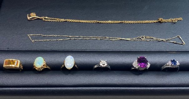 断捨離　アンティーク？　ビンテージ？　レディースアクセサリー　大きな石付き 断捨離 アンティーク？ ビンテージ？ レディースアクセサリー 大きな石付き