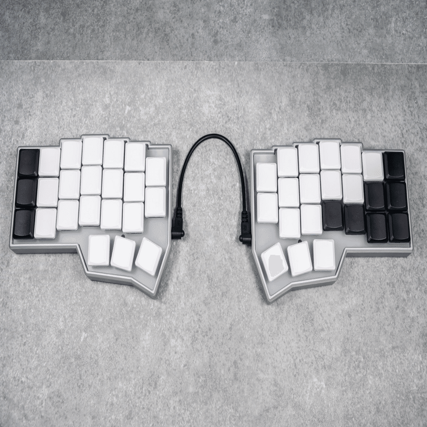 分割キーボードに興味を持った人に読んでほしい話｜Shino｜20代フリー