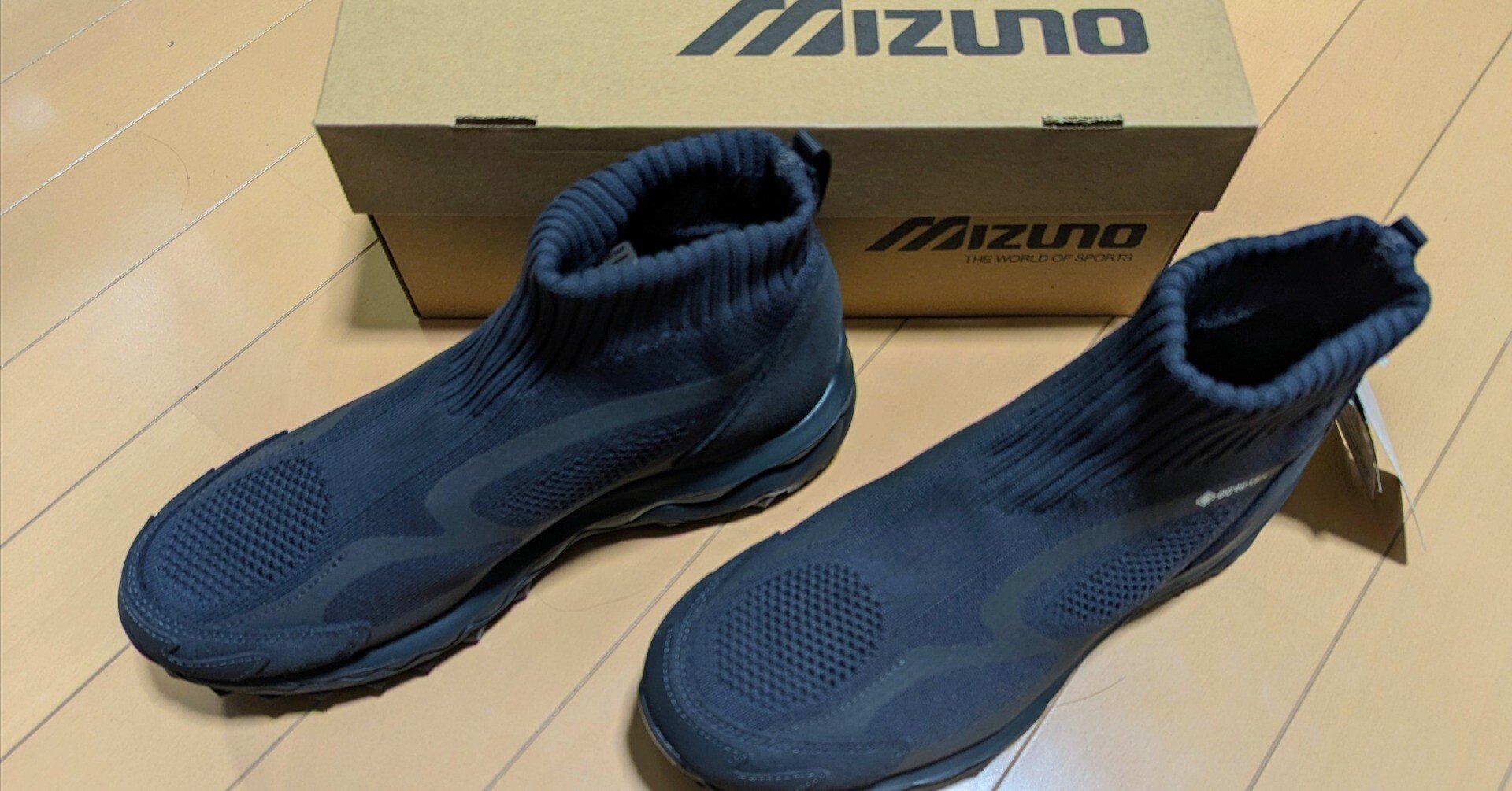 ミズノ✕ノンネイティブ WAVE MUJIN TL MID GTX nonnative −黒の衝撃