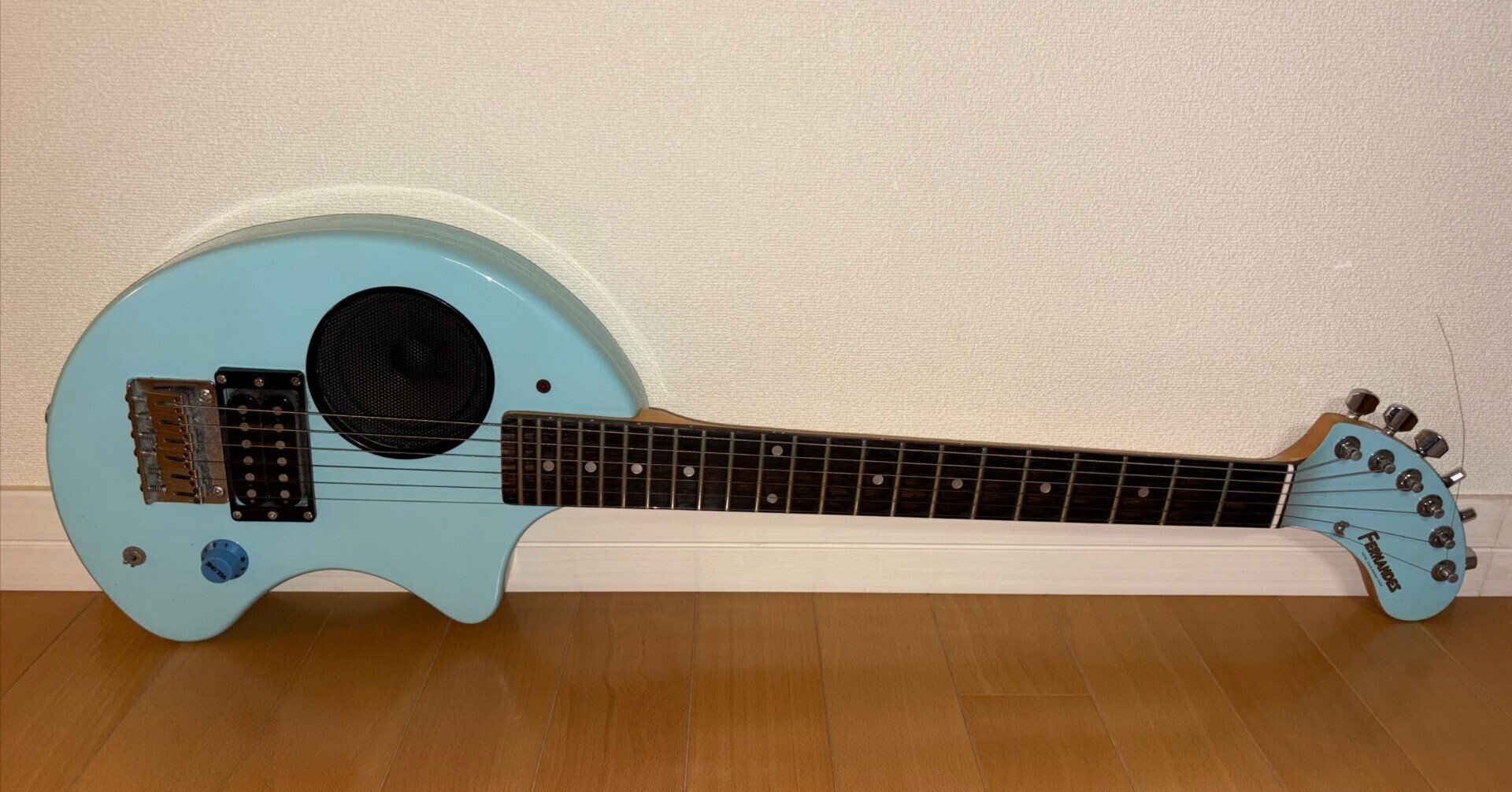 ぞうさんギター 愛着のギター、水色のZO‐3（ゾウさん）｜吉田薫