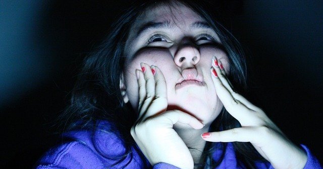 心理 頬を触る 男と女はすれ違い 恋愛心理学 Note