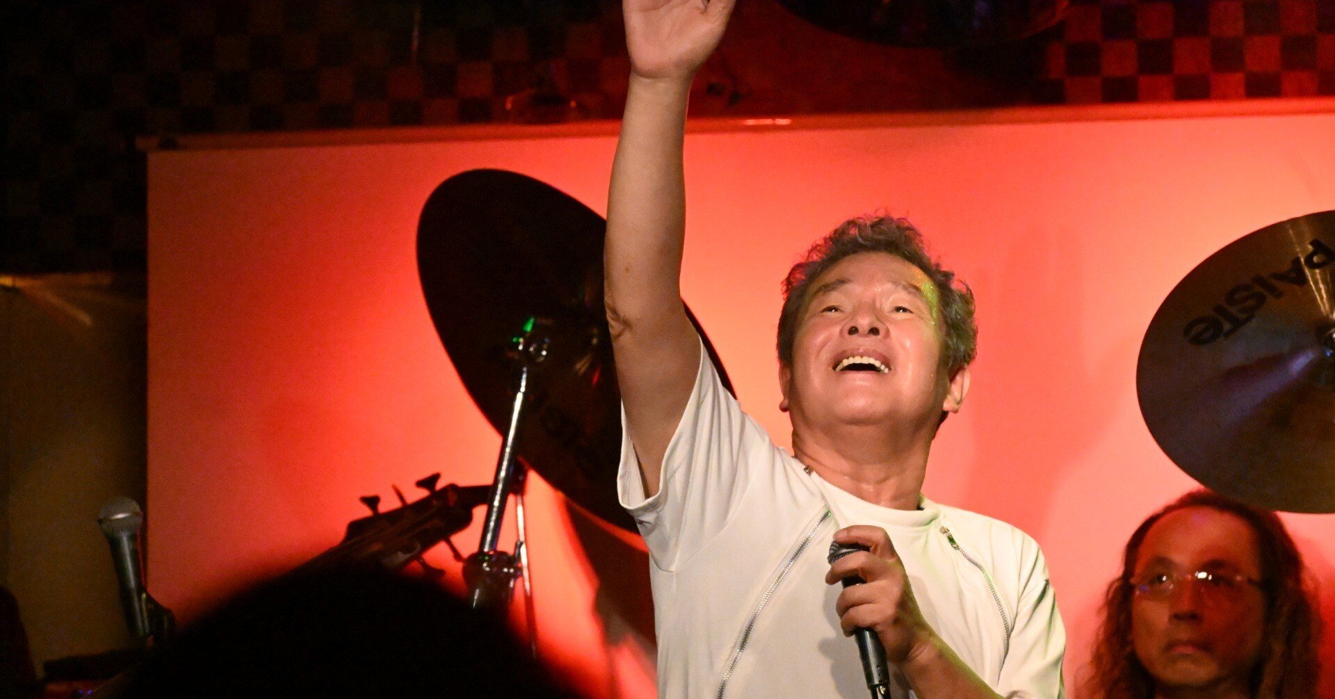 7” EP 尾藤イサオ 銀の十字架/命のしずく 筒美京平 和モノ グルーヴ歌謡 7” EP 尾藤イサオ 銀の十字架/命のしずく 筒美京平 和モノ グルーヴ歌謡