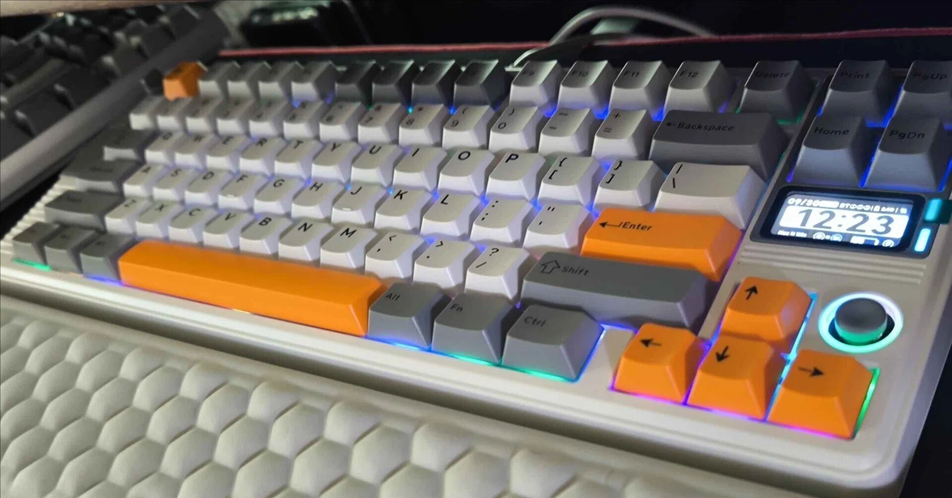 EPOMAKER RT85 レビュー：レトロデザインと高機能を追求した多機能