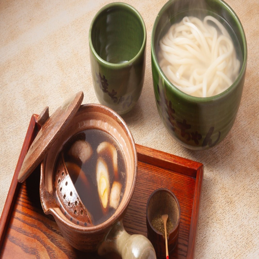 うどんページ✨ 高松市鹿角町「中西うどん」のそばMIX | 旅カメラ