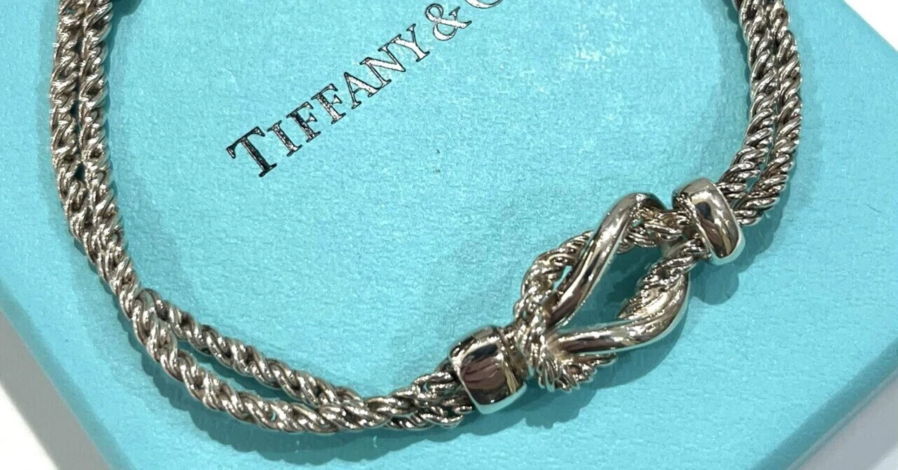 TIFFANY&CO.】写真掲載多数！メンズ層人気拡大中！静かな輝きが手元を 