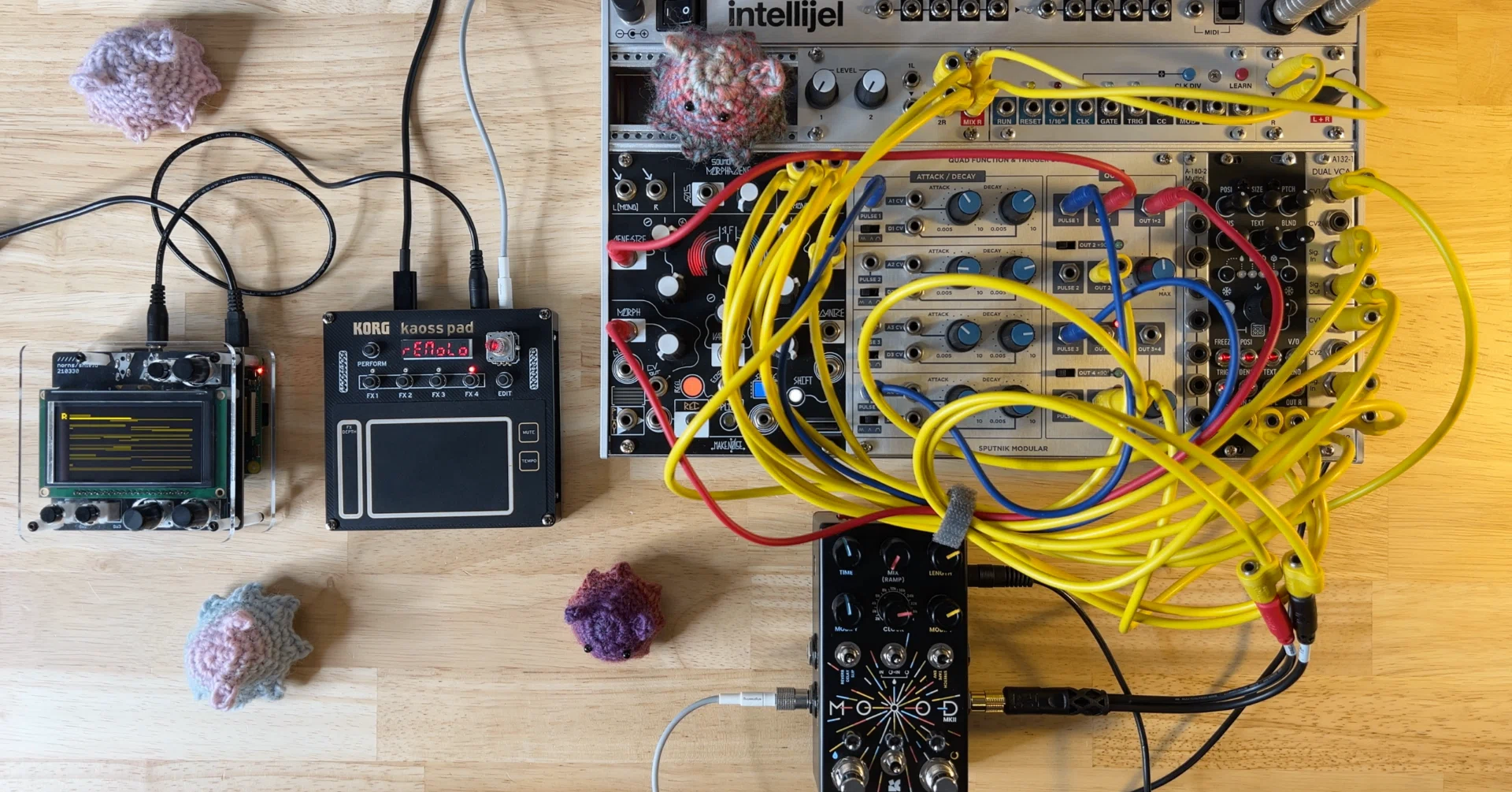Mosaik / Aerials エレクトロニカ 自主制作 グリッチさせたピアノの音で作るミニマルなエレクトロニカ｜atnr