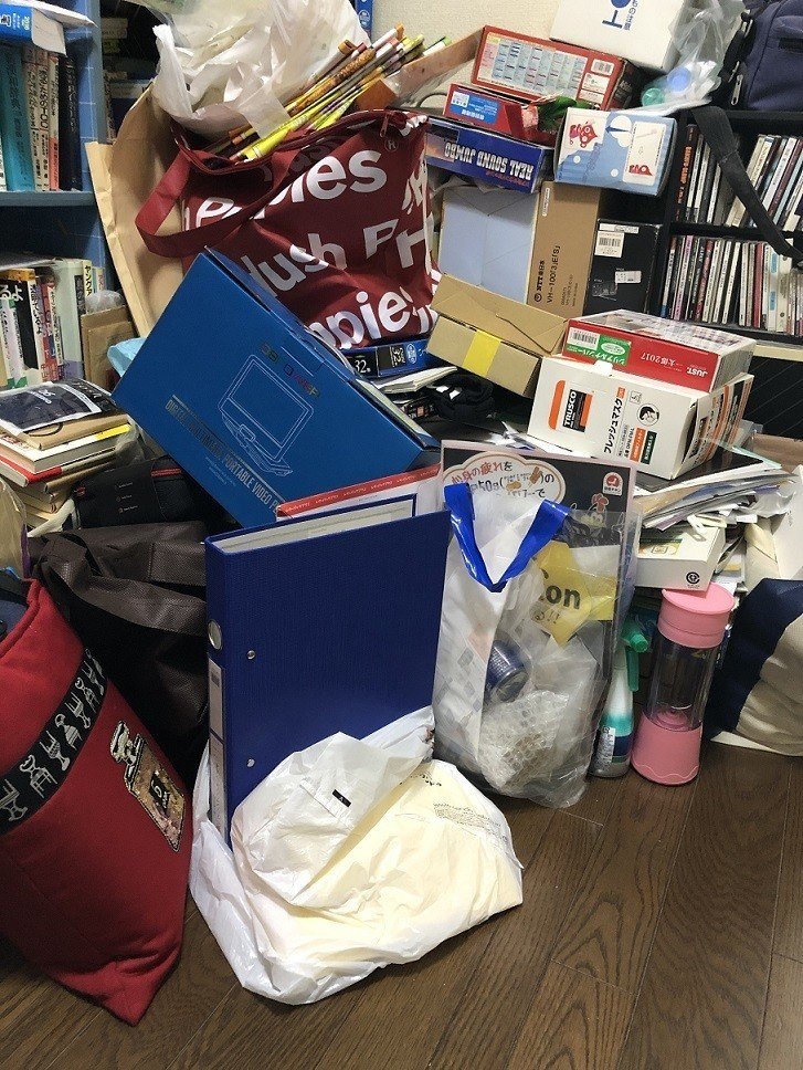 平素は先延ばししていた自分の部屋の片付け 断捨離で物置部屋からの脱出 一木秀樹 イッチャン Note