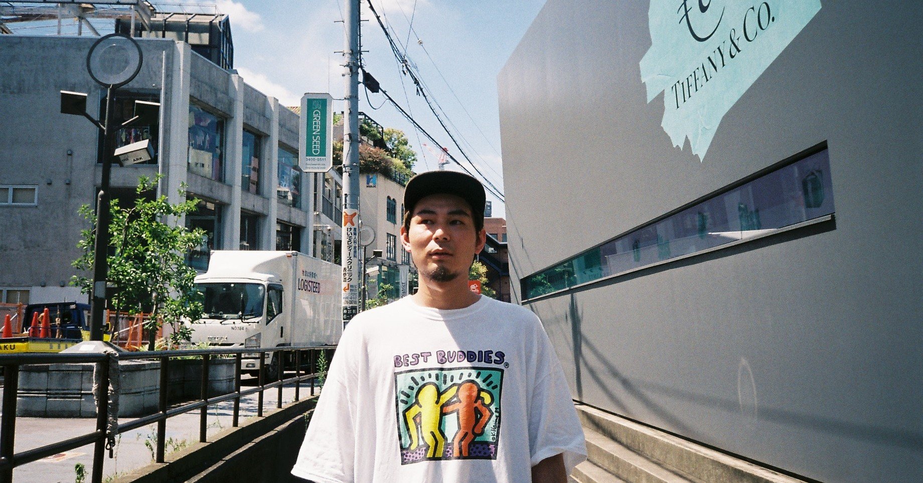 スタッフ自己紹介 １ 中村元気 Creative Lounge Mov Official Note