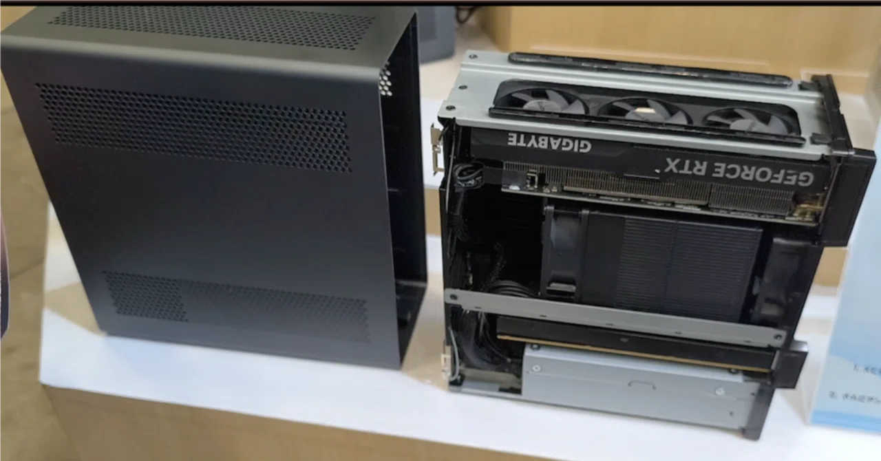 レビュー記事へのリンクあり】Minisforum MS-02 Ultraが化物な件
