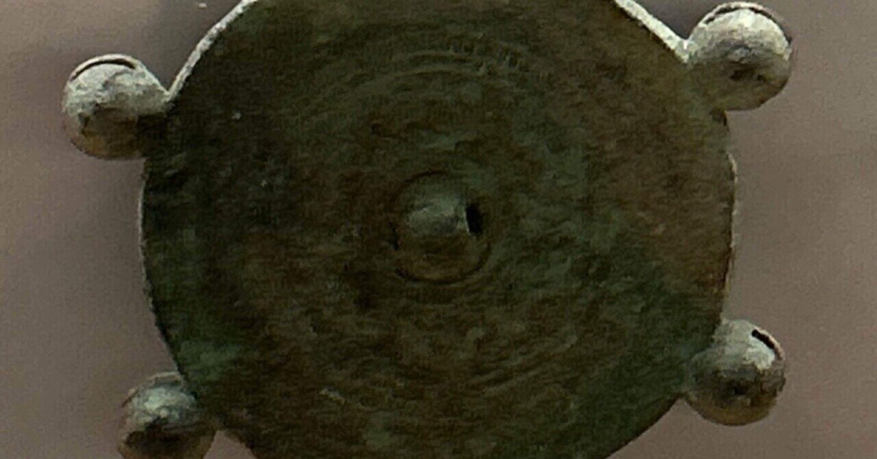 毎日美術⭐︎鈴がついているなんて、かわいい！｜もちもち