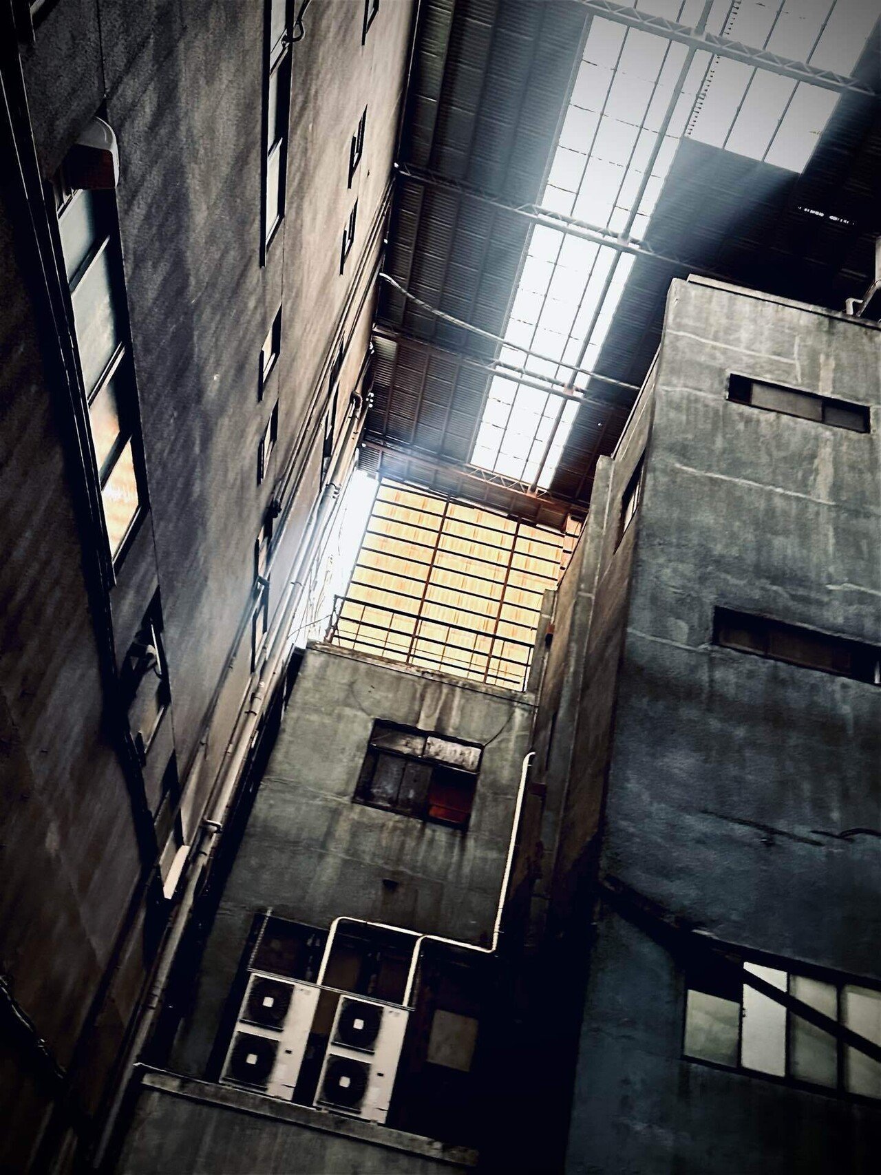 ホラーマーケット👁️‍🗨️怪談即売会👻星海社創立15周年企画｜ちなこ