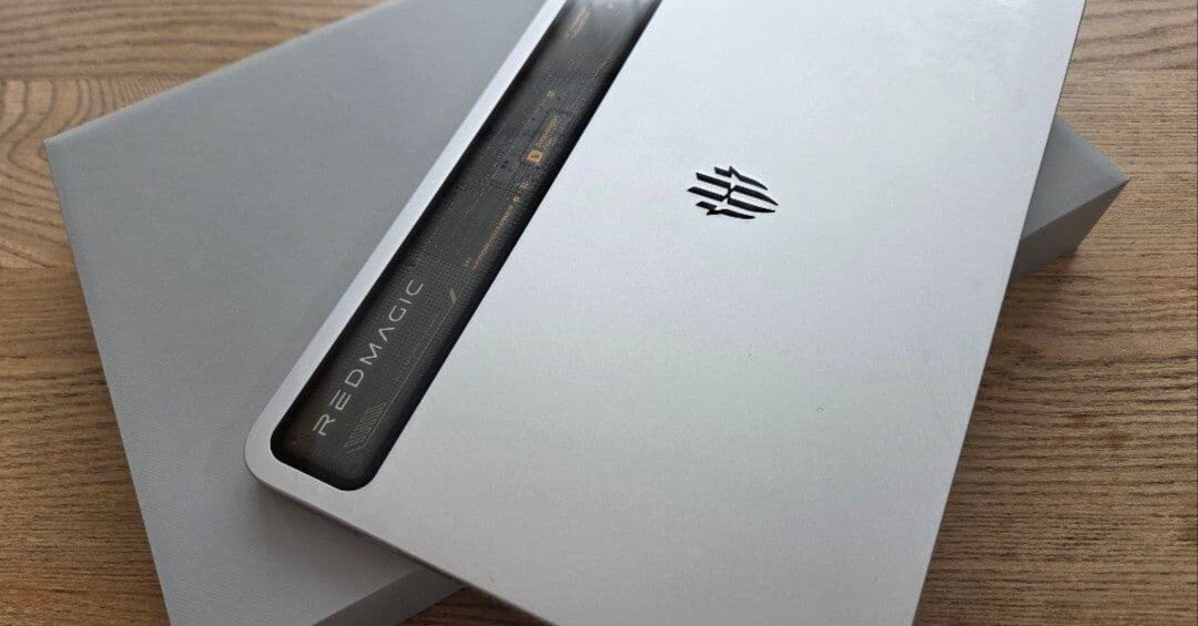 本日見つけた掘り出しモン!】REDMAGIC Astra 中古シルバー256GBが激安