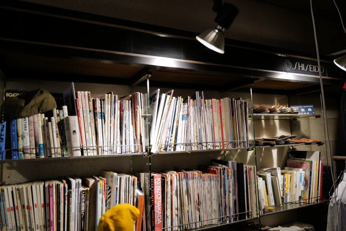 80年代DCブランドを専門に扱う日本唯一の古着屋。上田市の現役大学生に