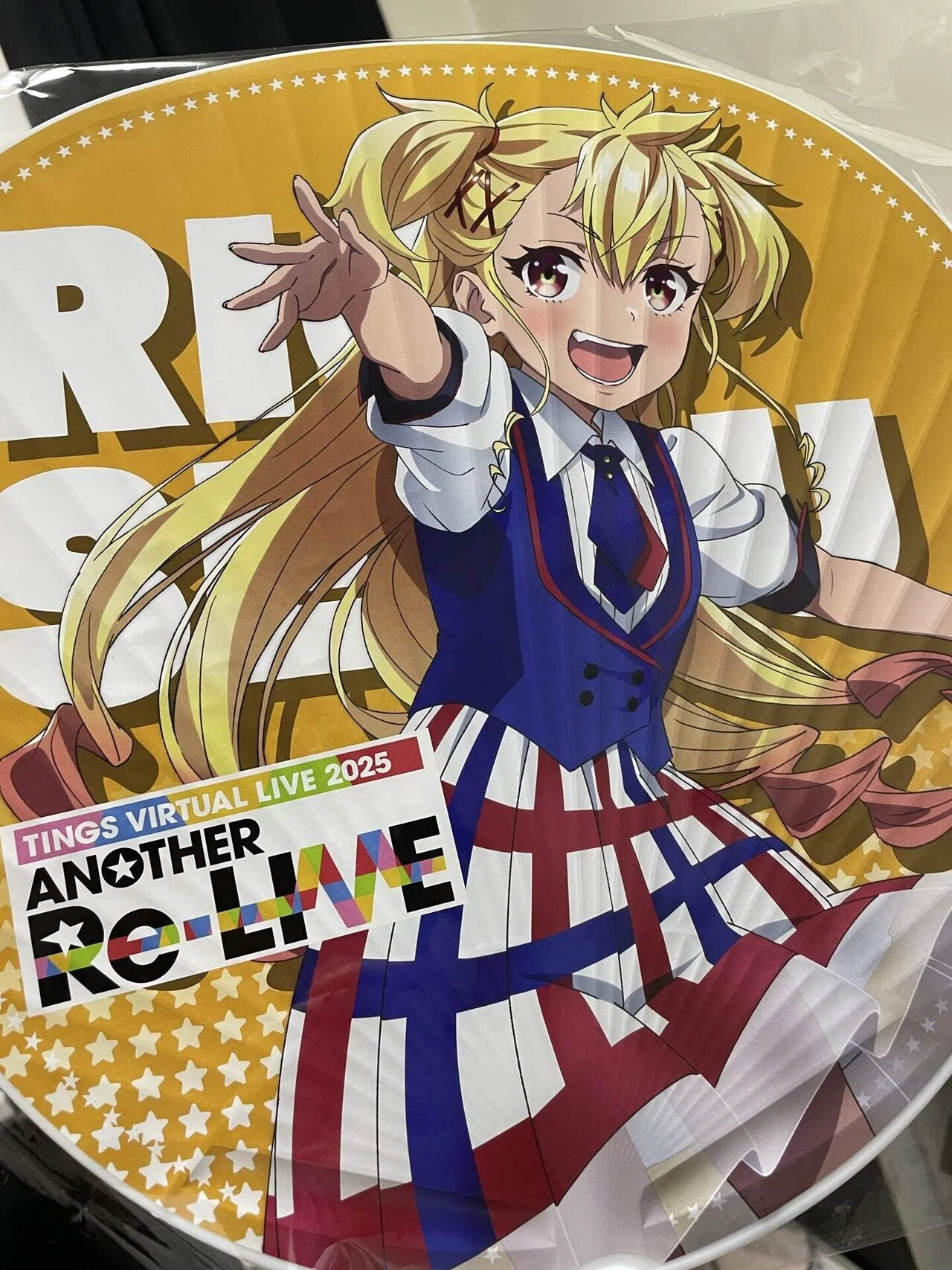 スクリーン上のアイドルに熱狂した夜。 シャインポスト TINGS Virtual