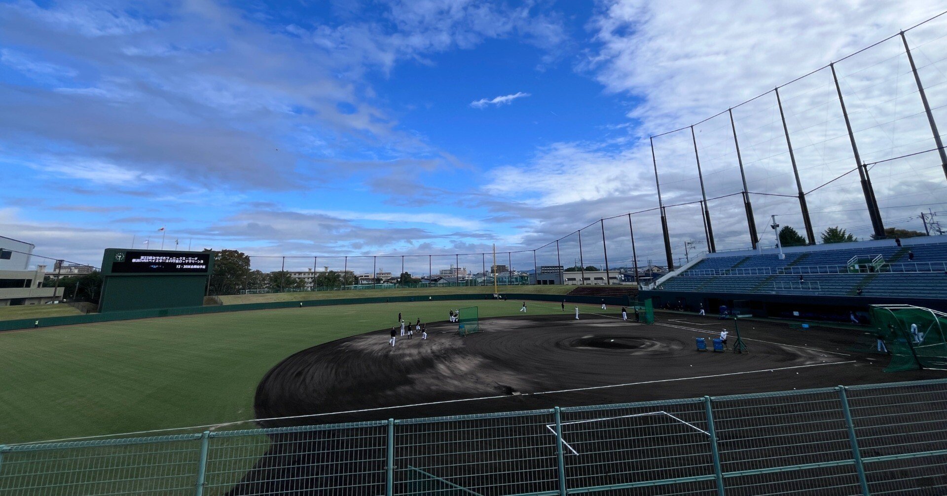 お*ゆ様 フォーリーブス Boys Of Summer! 2004 神宮球場 4人組バンド・ねぐせ。が夏の高校野球テーマソングを担当 | Lmaga.jp