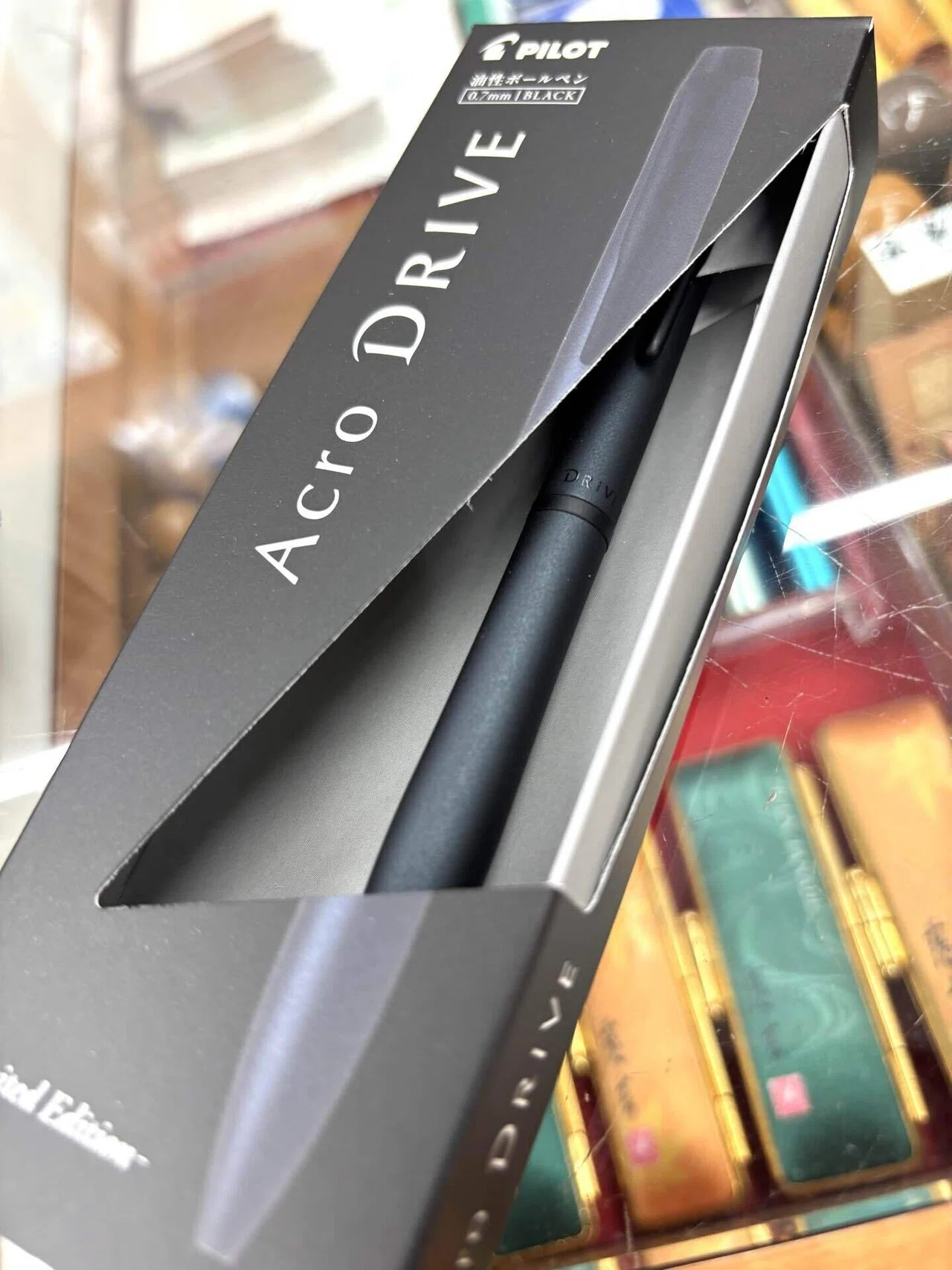 Limited Edition] Feel like you're on a journey every time you