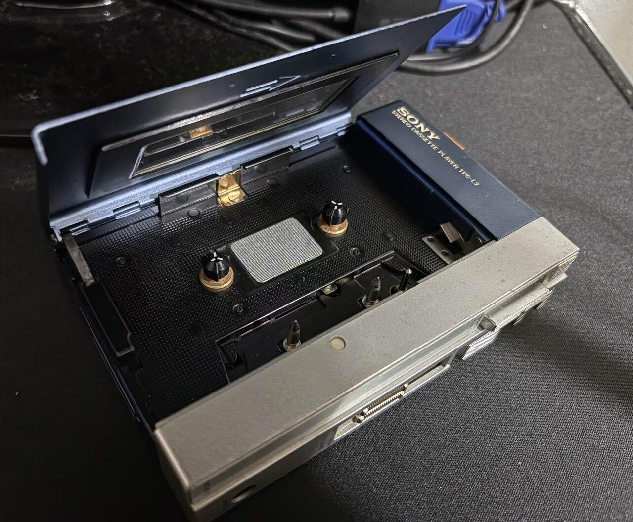 ちょい長編】初代WALKMANを直そう！｜自由なダム・ガン