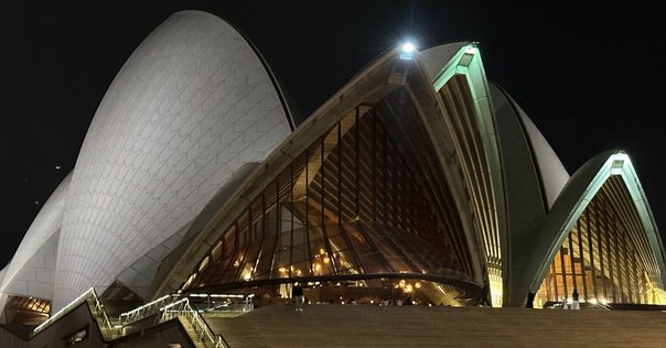 世界遺産シドニーオペラハウス創立50周年を祝う｜南半球・多文化の国