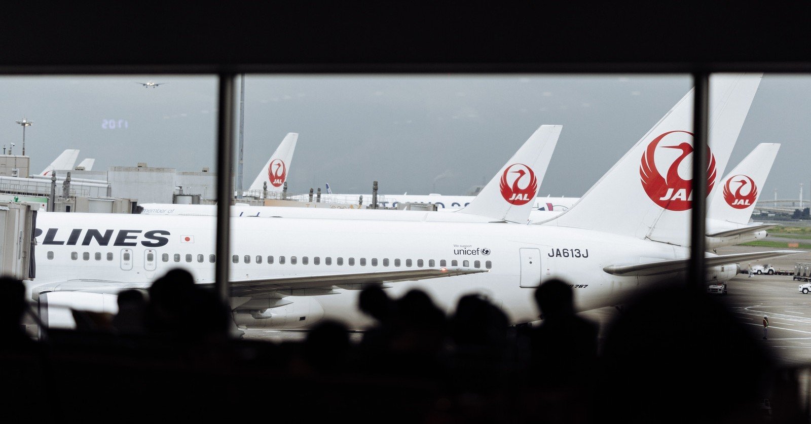 ANAとJALで学ぶ、はじめての業界分析｜アキ