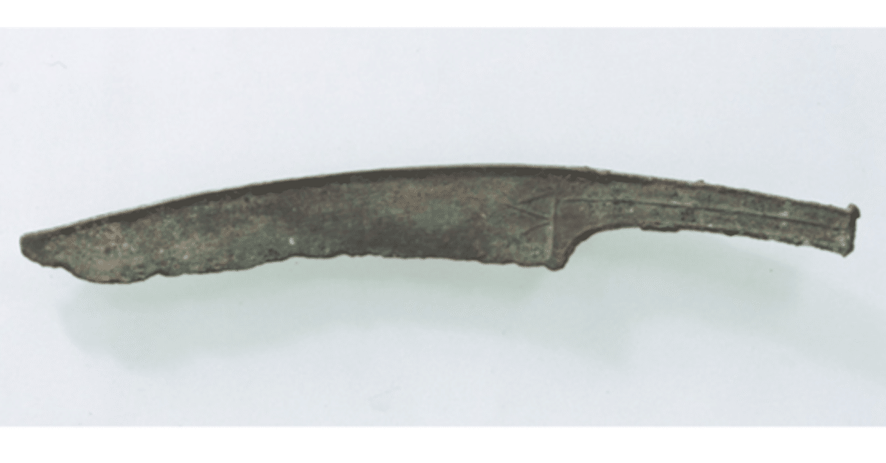 戦国時代　黄金製品　落城した城跡から出土した刀の部品 幻の威容”安土城の実像探る「令和の大調査」で浮かび上がった信長と